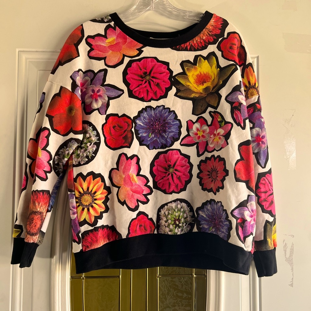 Zara women’s floral print sweatshirt size small